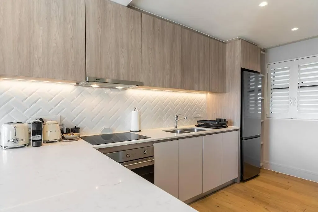 Strand Beach 2Br Views, Pool & Style ケープタウン 0*,  南アフリカ
