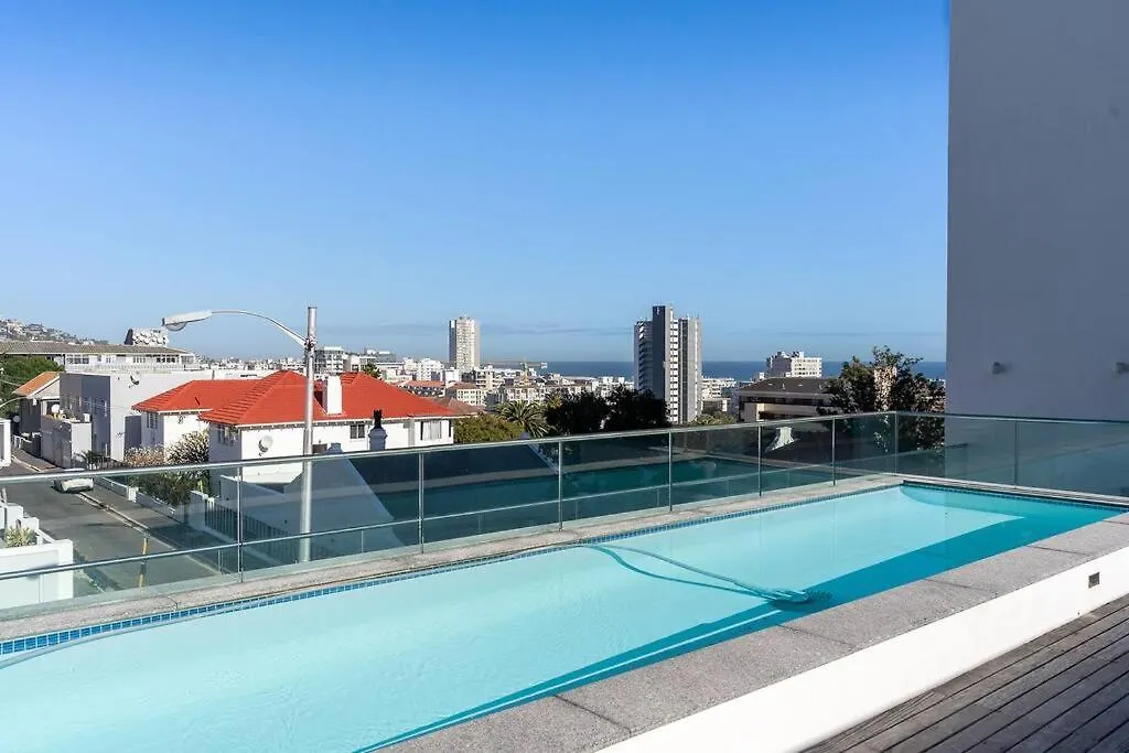 Strand Beach 2Br Views, Pool & Style ケープタウン